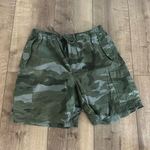 TNA Green Camouflage Cargo Shorts